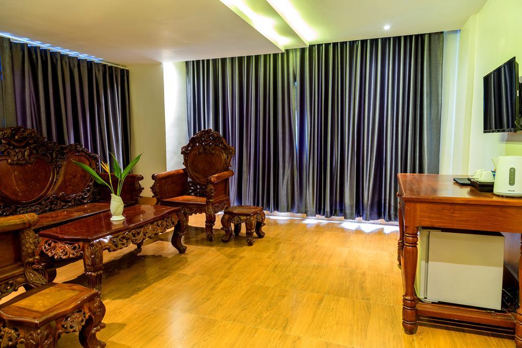 Paôy Pêt Ly Heng Chhay Hotel מראה חיצוני תמונה