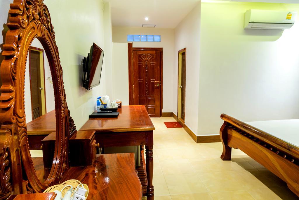 Paôy Pêt Ly Heng Chhay Hotel מראה חיצוני תמונה